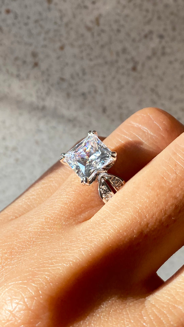 Deana Princess Ring White Gold