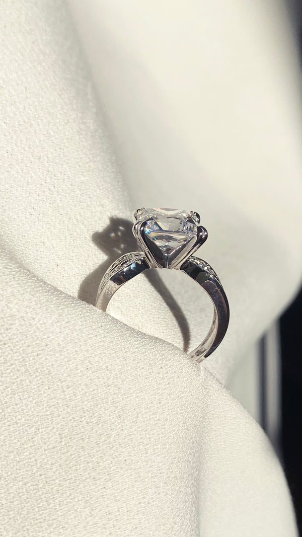 Deana Princess Ring White Gold