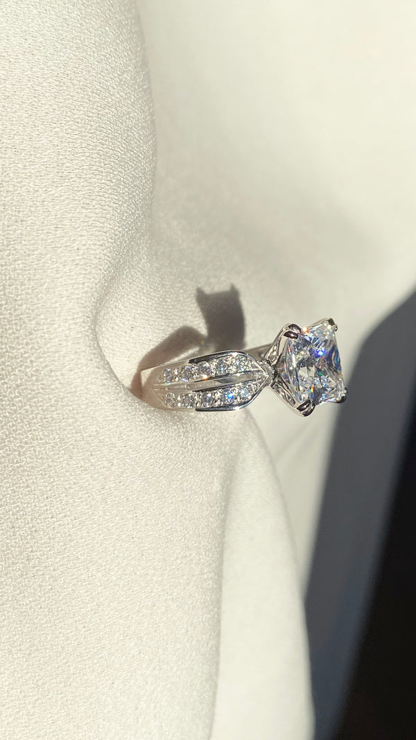 Deana Princess Ring White Gold