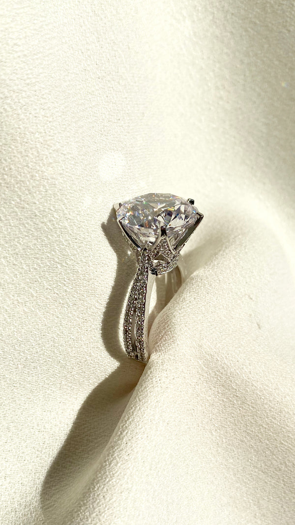 Easton Ring 9K White Gold