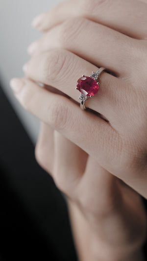 Elizabeth Ring 1.50ct Ruby 18K White Gold