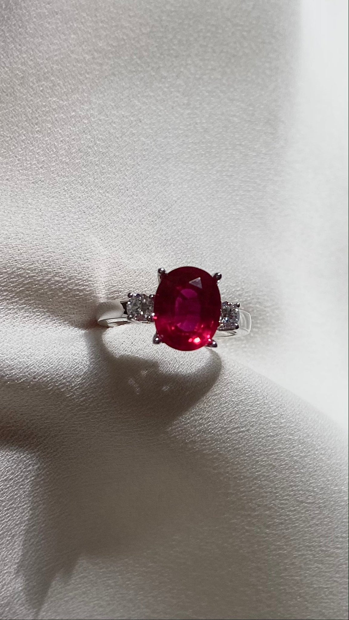 Elizabeth Ring 1.50ct Ruby 18K White Gold