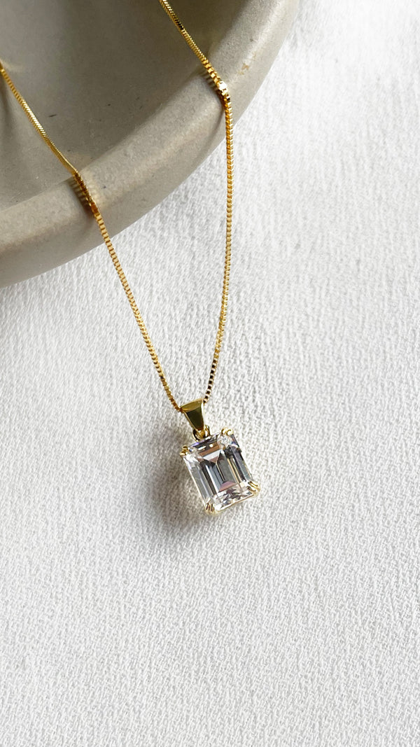 Fulton Pendant 9K Yellow Gold