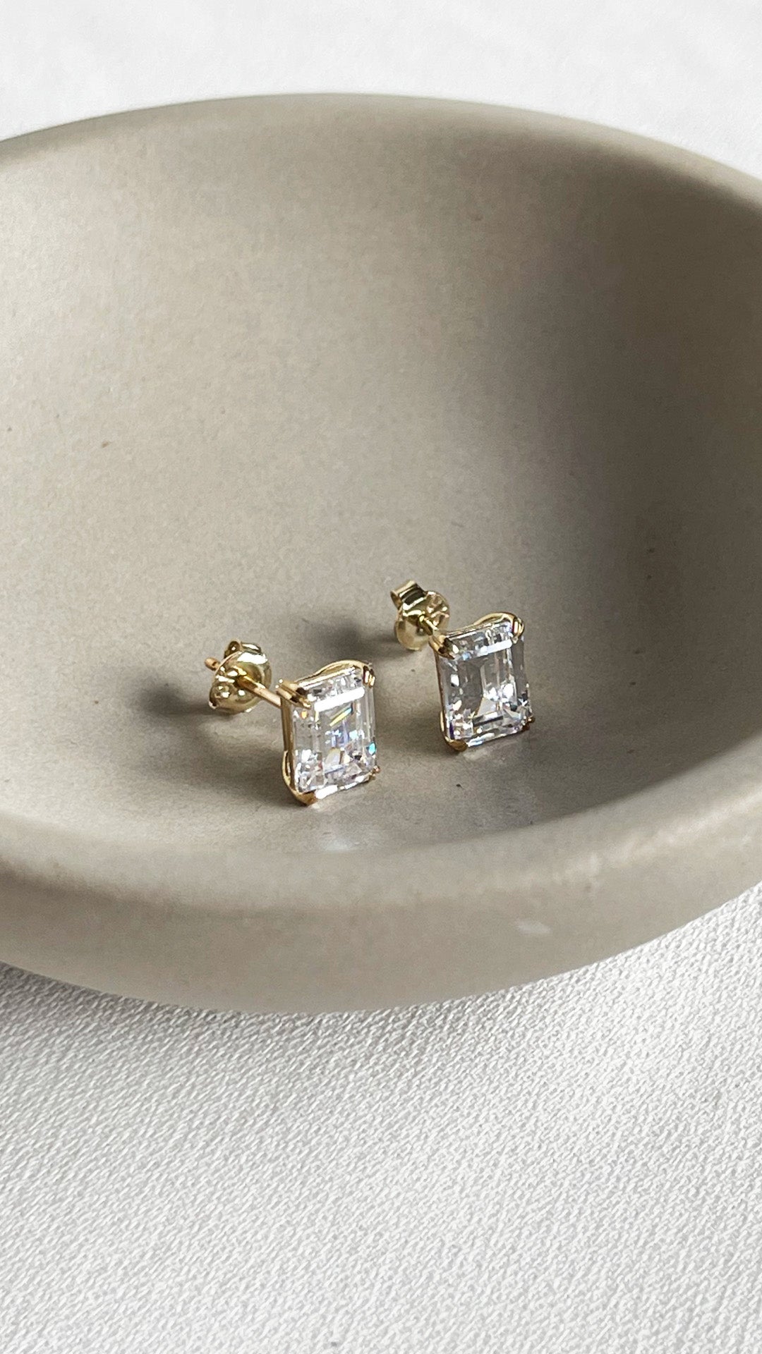 Fulton Stud Earrings 9K Yellow Gold