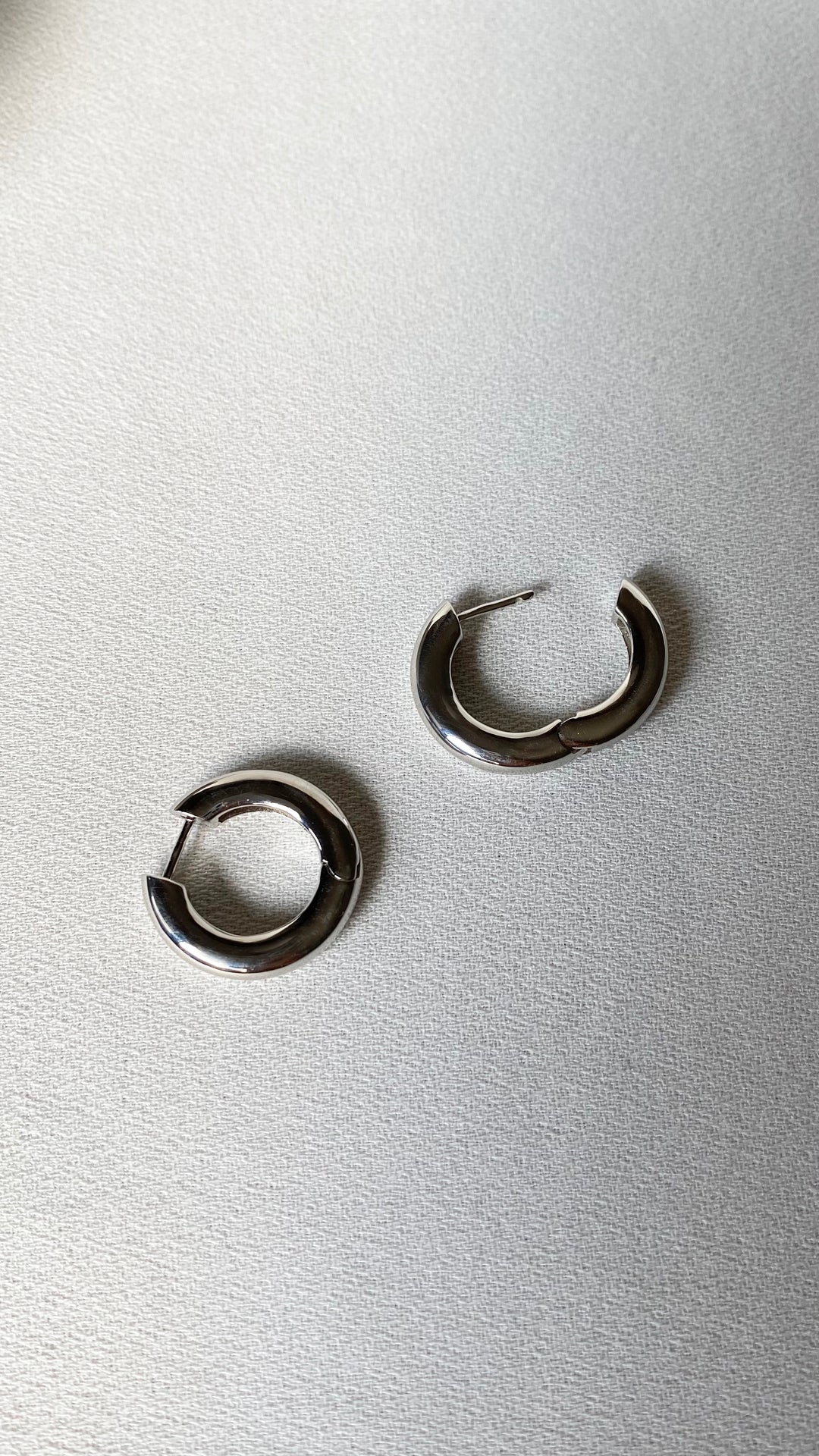 Haley Hoops Small Silver