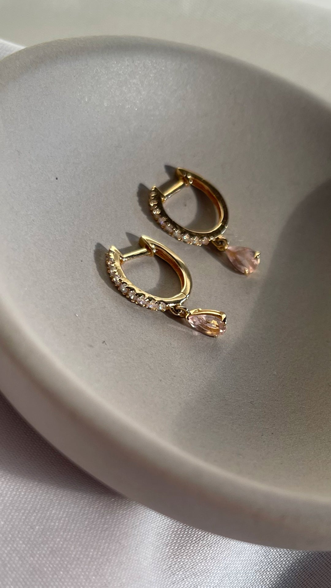 Leni Hoop Morganite Gold Vermeil