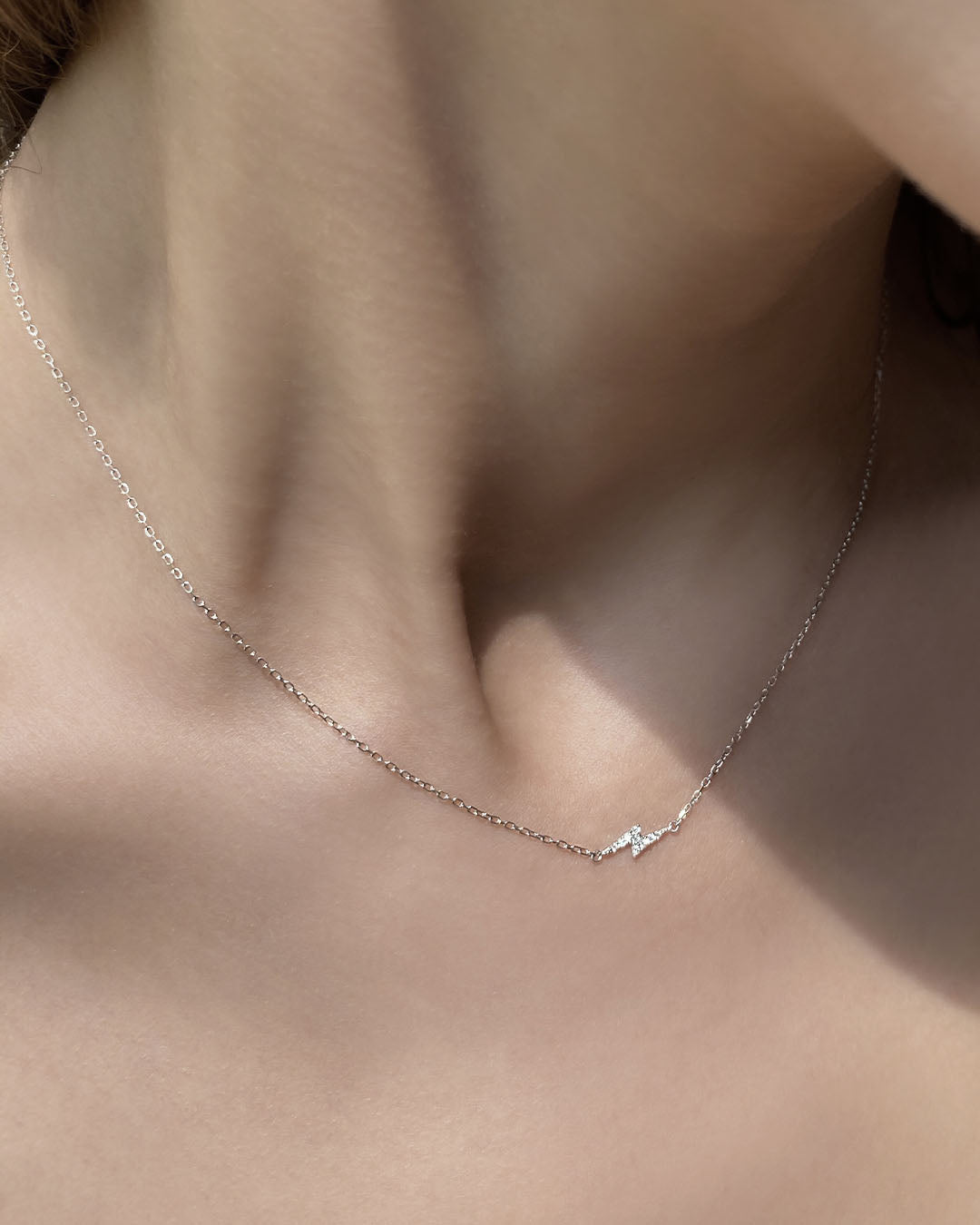 Luz Necklace 9K White Gold