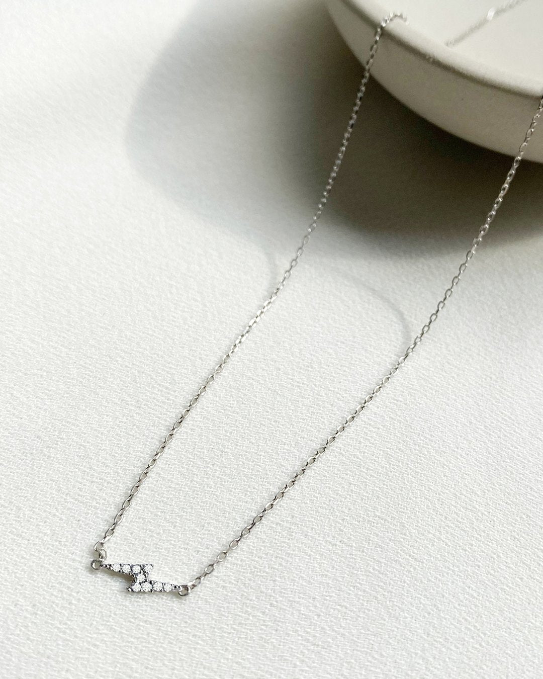 Luz Necklace 9K White Gold