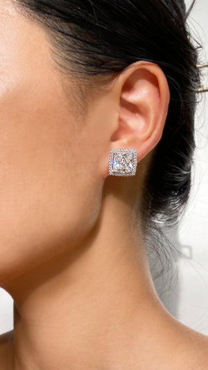 Nell Cocktail Studs in White