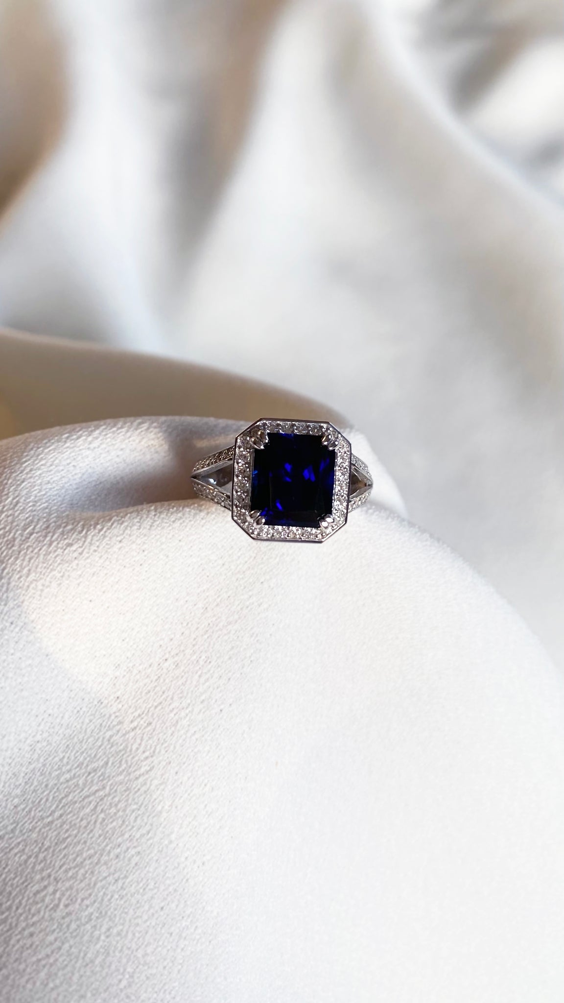 Percy Sapphire Ring White Gold Plated