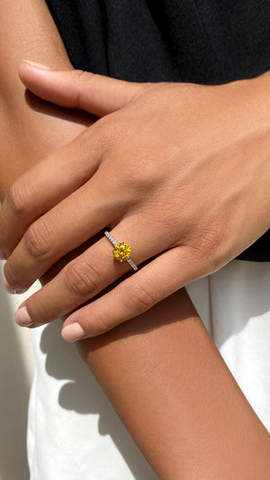 Pippa Canary Round Microset Ring