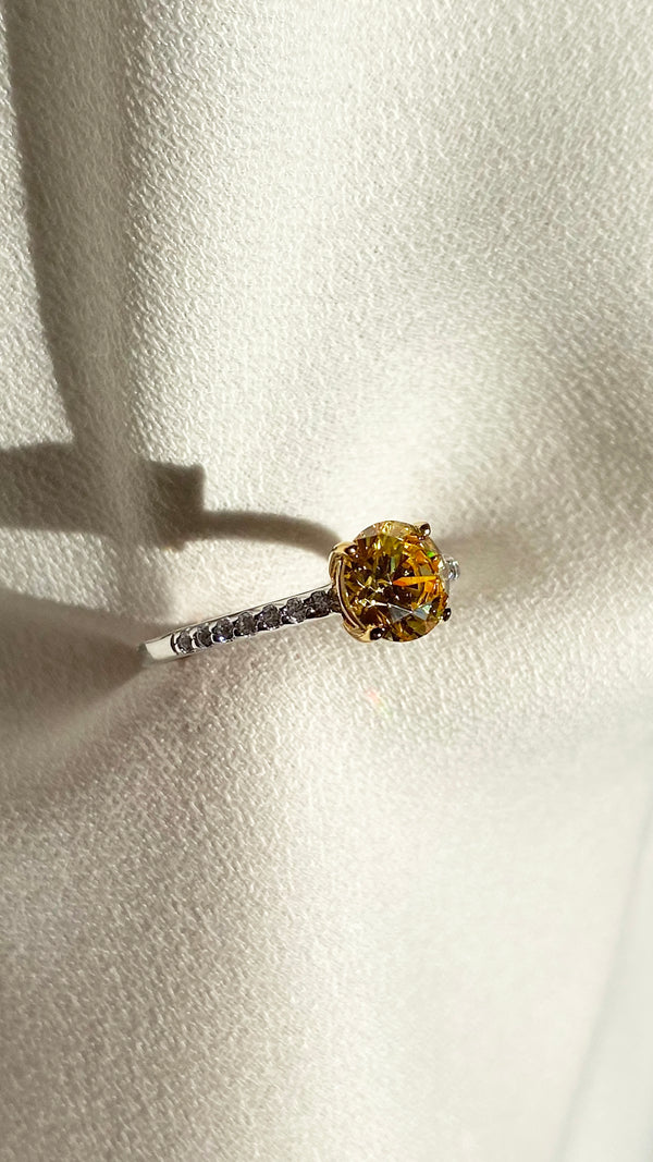 Pippa Canary Round Microset Ring