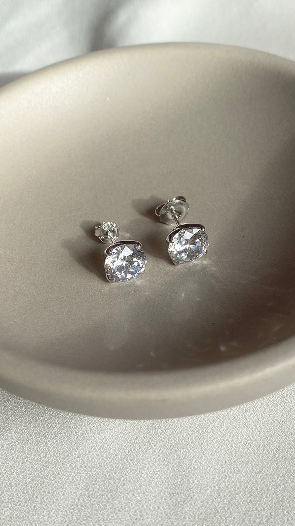 Rosey Stud Earrings 9K White Gold
