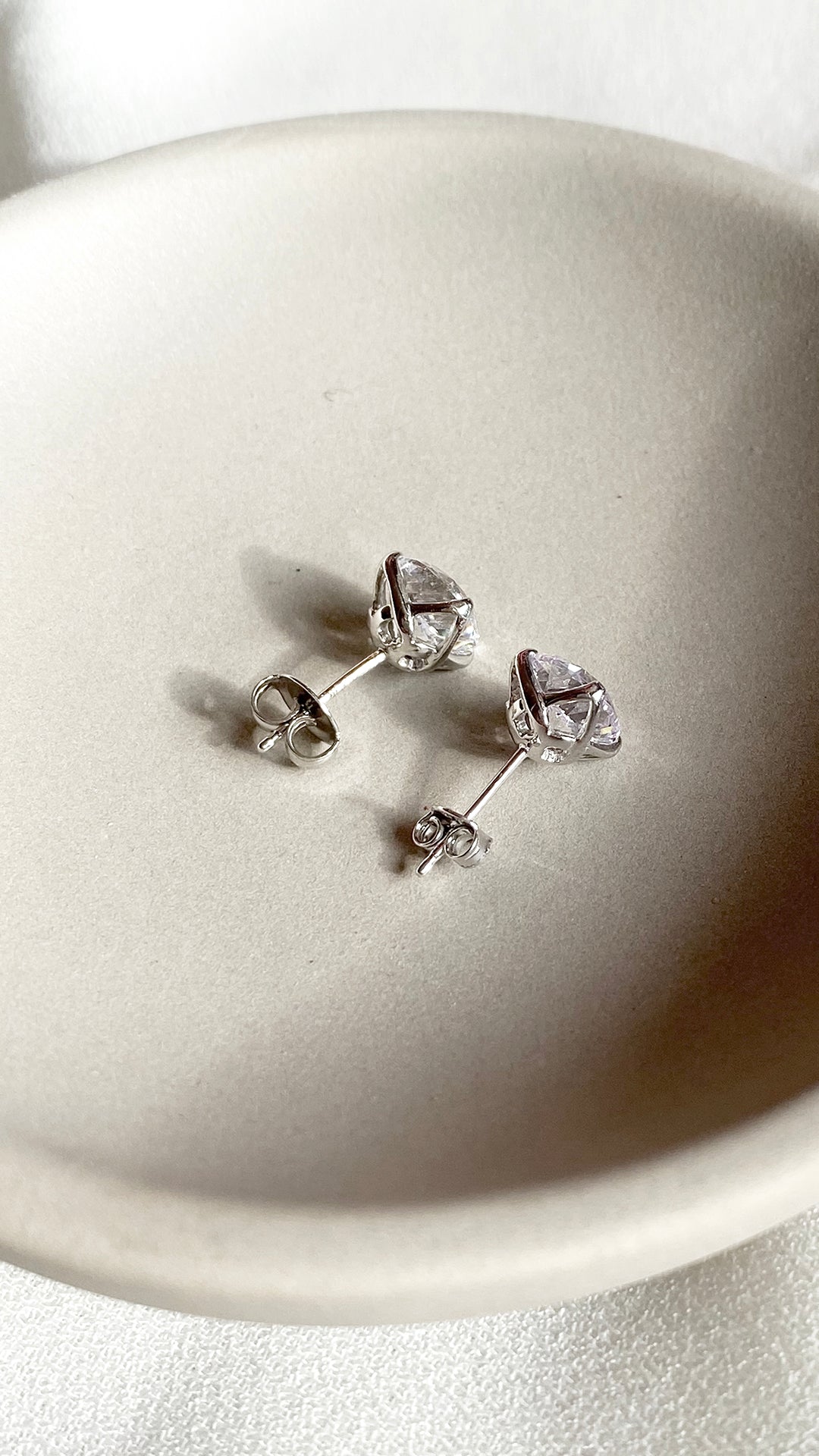 Rosey Stud Earrings 9K White Gold