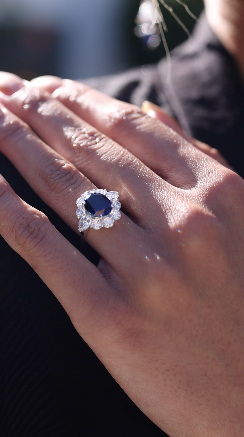 Carmine Sapphire Oval