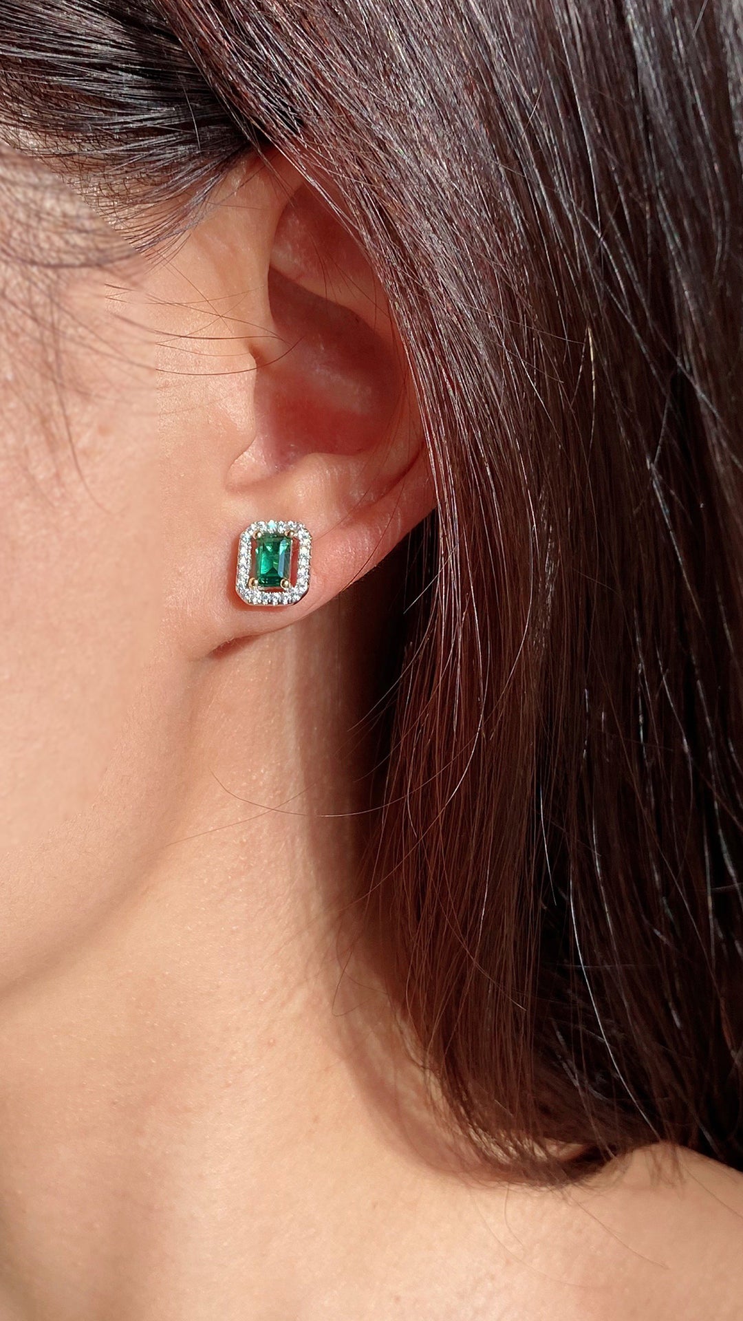 Eton Green Borderset Studs White Gold Plated