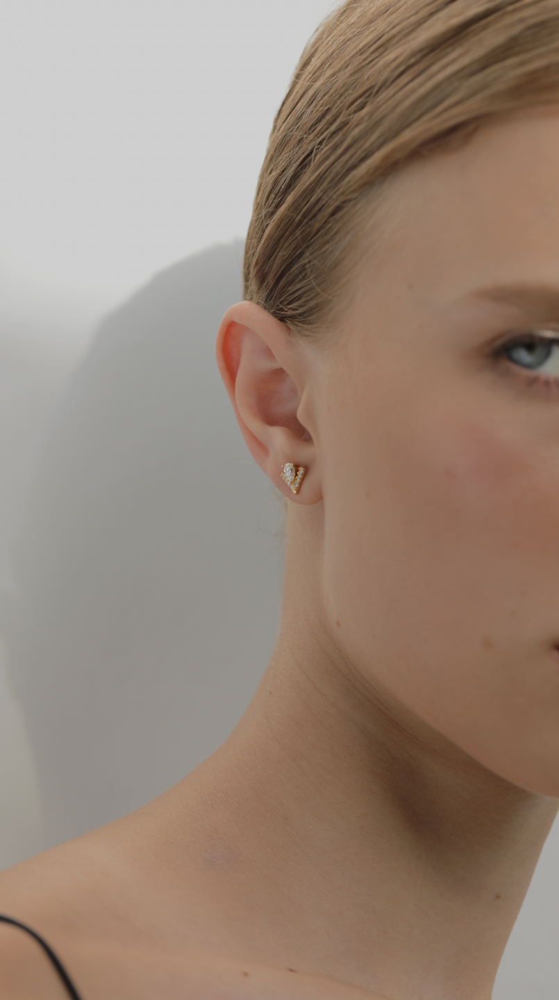 Victoria Stud Earrings Gold Vermeil