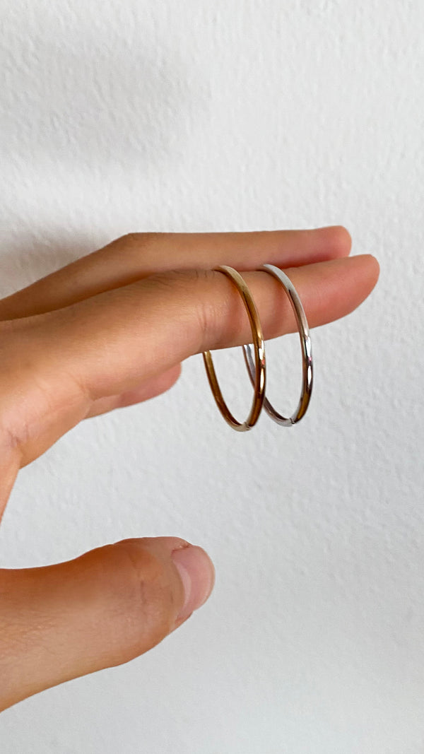 Viola Hoops White Gold