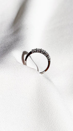 Wendy Ring 18K White Gold