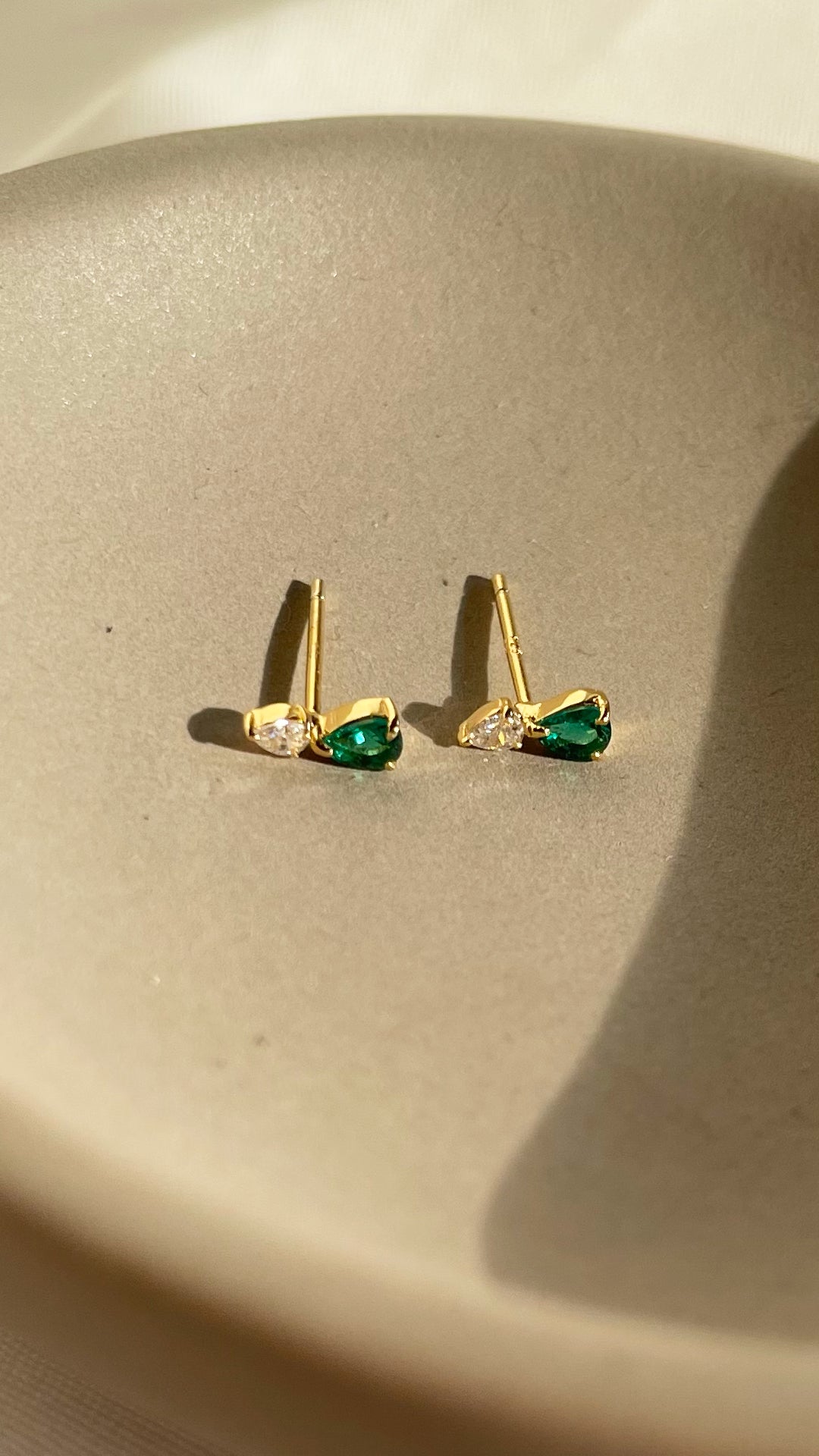 Zeta Studs Emerald 18K Gold Vermeil